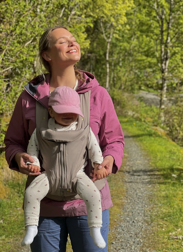 Mini og du | På tur med Hedvig Hjertaker