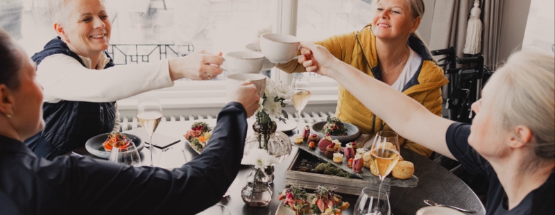 Teslabberas | Afternoon Tea