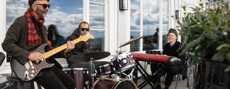 FløyenJazz på uteserveringen